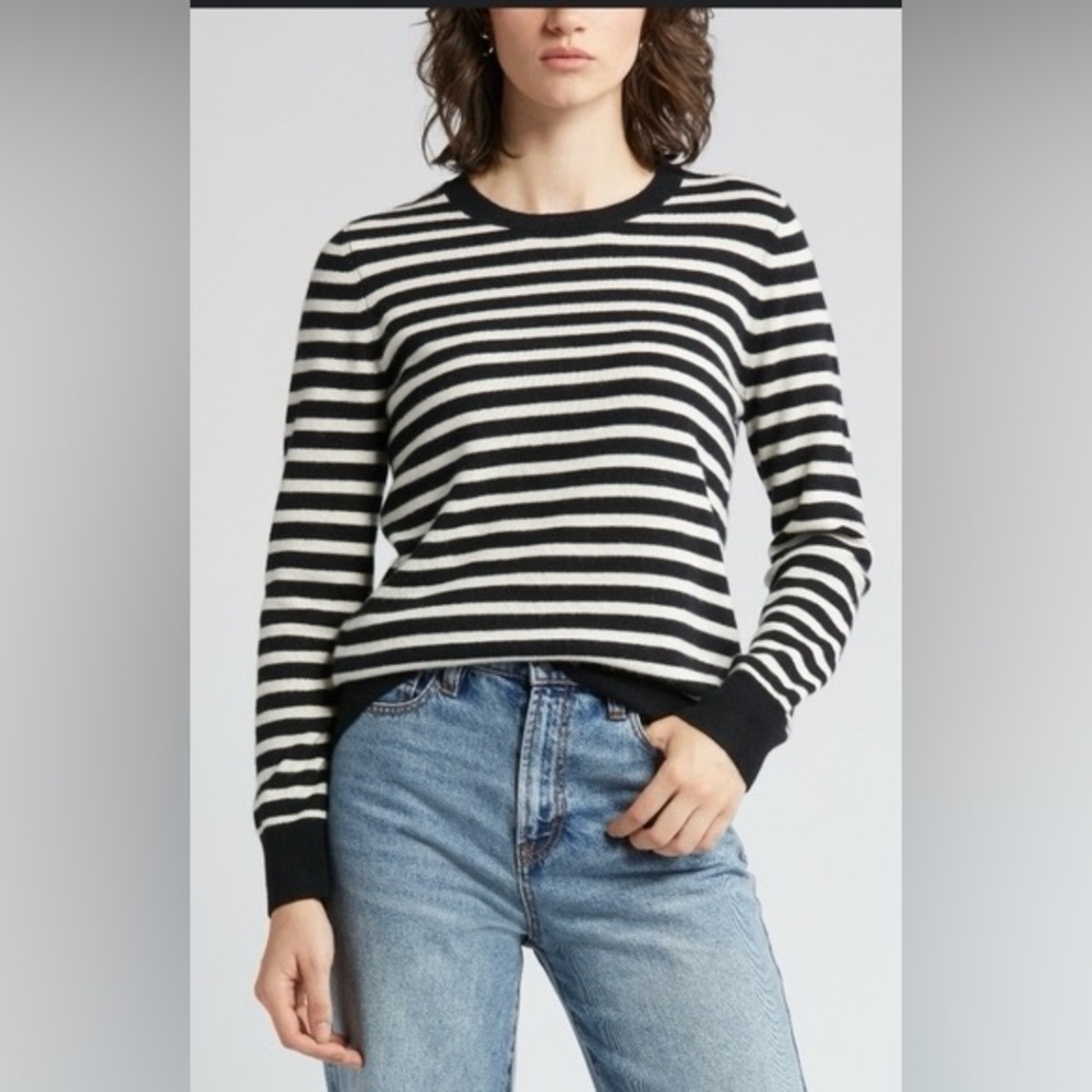 Nordstrom 100 % cashmere Black and White Striped Crewneck Sweater